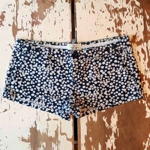 AEO Flower Child Ultra Preppy Weekend Vibes Shorts - Low Rise
